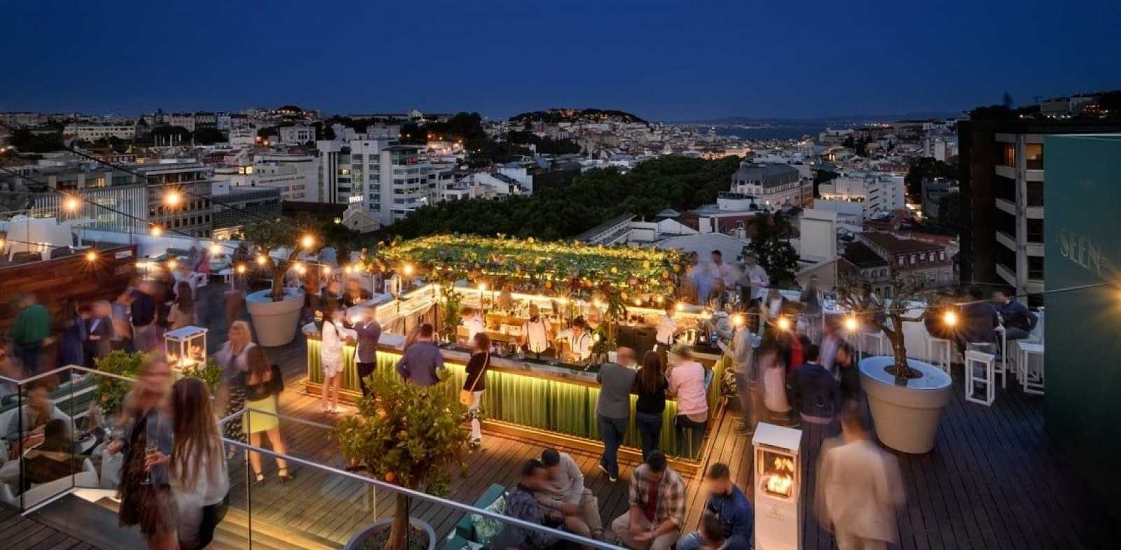 Rooftop Sky Bar by Seen - Hotel Tivoli in Lisbon - 3